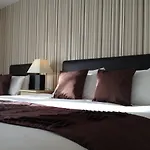 Allerton Court Нортхаллертон