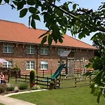 Отель Allerton Court 3*