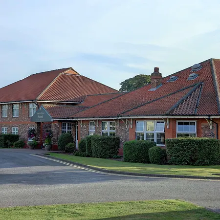 Allerton Court Отель