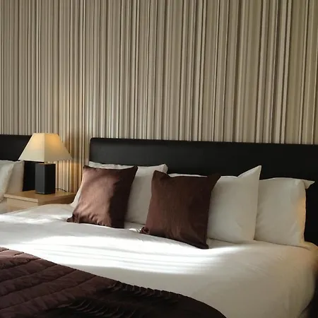 Hotel Allerton Court