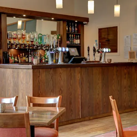 Allerton Court Hotel 3*