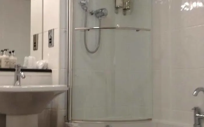 Allerton Court Hotel